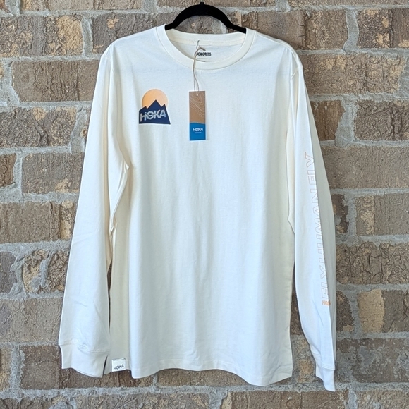 NWT Hoka Unisex Graphic LS Tee Size Medium - Picture 1 of 7